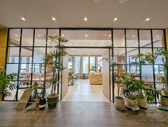 台中全新飯店走路就到逢甲夜市『享得道行旅』24小時氣泡水、免費宵夜、泡腳池 31 台中全新飯店走路就到逢甲夜市『享得道行旅』24小時氣泡水、免費宵夜、泡腳池