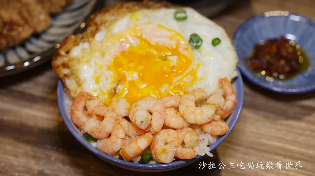 不用到台南就可吃到蝦仁飯『忠青商行』菜單/IG打卡熱門店/免費涼茶/捷運善導寺站美食 25 不用到台南就可吃到蝦仁飯『忠青商行』菜單/IG打卡熱門店/免費涼茶/捷運善導寺站美食