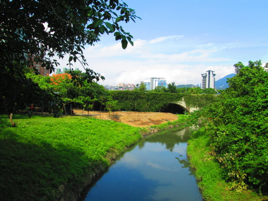 IMG_2648.jpg IMG_2648.jpg