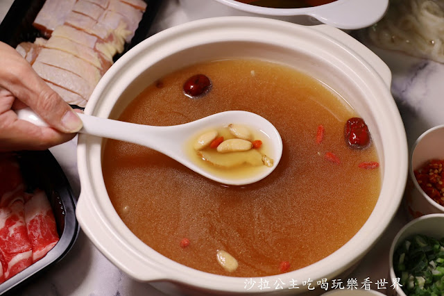 飽胃站外帶呷飽分享餐加贈1斤肉.飽到天靈蓋『肉多多火鍋』新北.桃園免費外送/自取免下車 15 飽胃站外帶呷飽分享餐加贈1斤肉.飽到天靈蓋『肉多多火鍋』新北.桃園免費外送/自取免下車