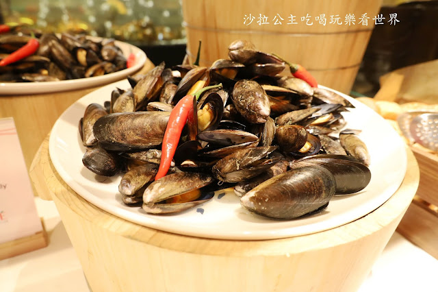 鼎泰豐進駐飯店吃到飽【香格里拉台北遠東國際大飯店-遠東Café】強勢回歸.Buffet 8 鼎泰豐進駐飯店吃到飽【香格里拉台北遠東國際大飯店-遠東Café】強勢回歸.Buffet