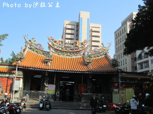 慈聖宮(Tsu-Sheng Temple):大同區「慈聖宮小吃街」大稻埕 慈聖宮(Tsu-Sheng Temple):大同區「慈聖宮小吃街」大稻埕