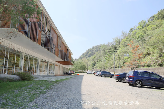 南投IG人氣咖啡『蠻荒咖啡』白色簡約玻璃木造屋/日月潭網美咖啡.菜單 3 南投IG人氣咖啡『蠻荒咖啡』白色簡約玻璃木造屋/日月潭網美咖啡.菜單