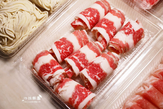 外帶火鍋下殺4.7折『丰明殿』自取送很大再送愛的小手或整顆高麗菜/5種防疫箱任你選 10 外帶火鍋下殺4.7折『丰明殿』自取送很大再送愛的小手或整顆高麗菜/5種防疫箱任你選