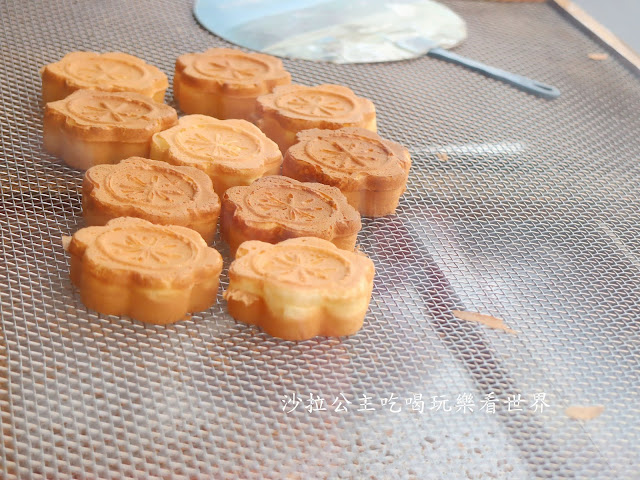 新竹城隍廟必吃美食『郭家潤餅』『梅花雞蛋糕』『苗楊冬瓜仙草絲』新竹美食/小吃