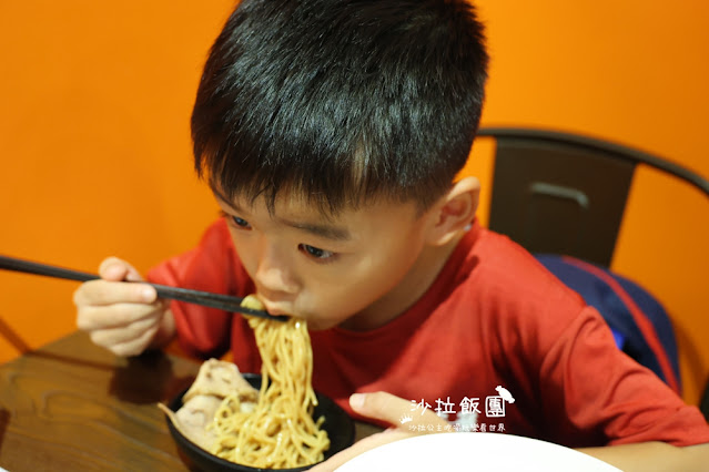 北投美食『一宣堂拉麵』黑蒜海老沾麵、海老味噌濃湯拉麵 21 北投美食『一宣堂拉麵』黑蒜海老沾麵、海老味噌濃湯拉麵