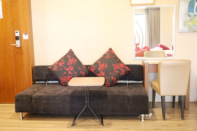 最新星空露營車『自然風情景觀渡假民宿』3000坪超大草坪小孩放電好地方 121 最新星空露營車『自然風情景觀渡假民宿』3000坪超大草坪小孩放電好地方