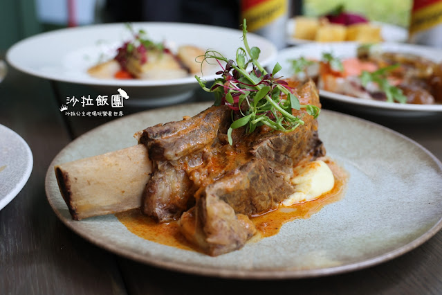 台北最美buffet推出平日四人同行一人免費,海味狂饗夏日海鮮季開跑了 8 台北最美buffet推出平日四人同行一人免費,海味狂饗夏日海鮮季開跑了