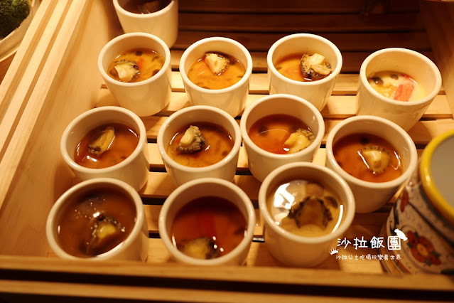 台北最美buffet推出平日四人同行一人免費,海味狂饗夏日海鮮季開跑了 32 台北最美buffet推出平日四人同行一人免費,海味狂饗夏日海鮮季開跑了