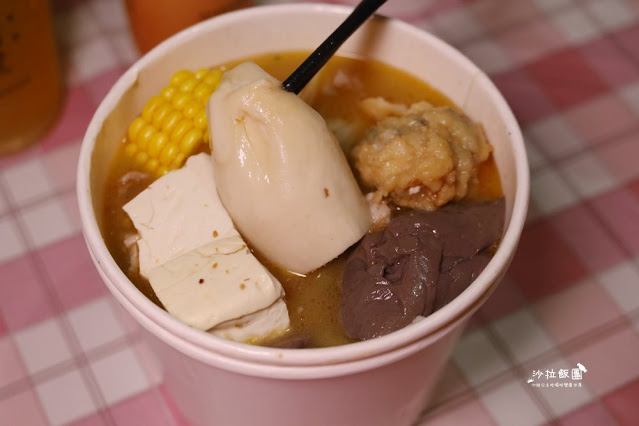 士林新開幕小火鍋『鍋老師台式國民鍋』多種特殊湯底 18 士林新開幕小火鍋『鍋老師台式國民鍋』多種特殊湯底