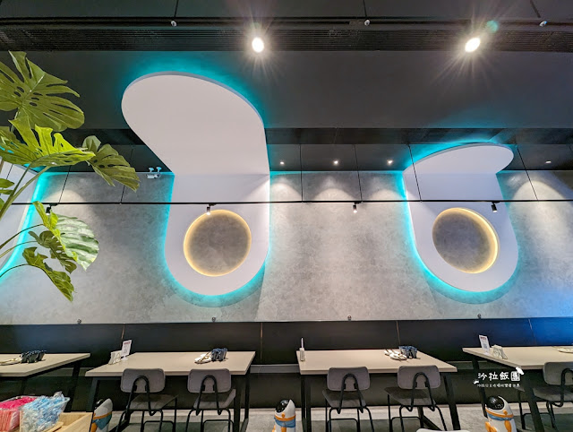 逢甲浮誇系美食必點101海鮮塔『8德司創意餐館逢甲店』宵夜也可以吃到 10 逢甲浮誇系美食必點101海鮮塔『8德司創意餐館逢甲店』宵夜也可以吃到