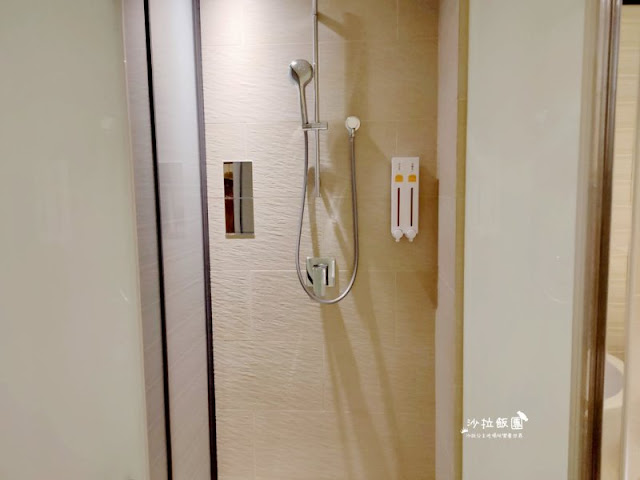 高雄飯店『和逸飯店HOTEL COZZI-高雄中山館』捷運出口旁超便利