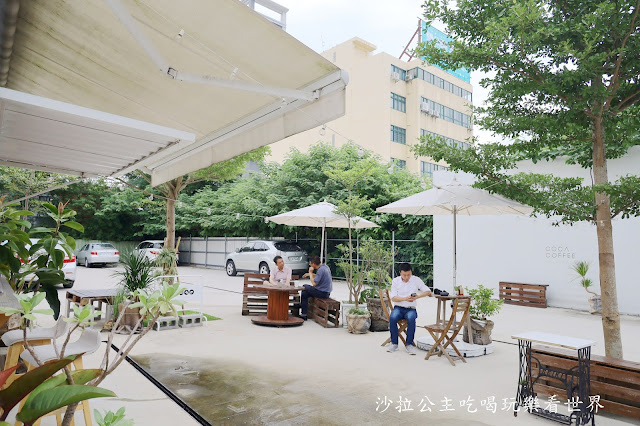 新竹高鐵站旁貨櫃咖啡廳『COCA COFFEE 渴口手沖咖啡』有插座.無低消還能拍網美照 3 新竹高鐵站旁貨櫃咖啡廳『COCA COFFEE 渴口手沖咖啡』有插座.無低消還能拍網美照