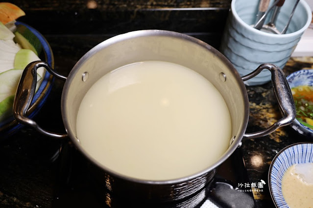 台北火鍋首選、約會餐廳『二本松涮涮屋』日本宮崎和牛、萬丹紅豆鍋餅、捷運大安站 14 台北火鍋首選、約會餐廳『二本松涮涮屋』日本宮崎和牛、萬丹紅豆鍋餅、捷運大安站