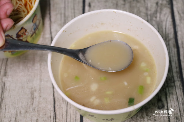 士林巷弄道地川味麵食『川鋪子28號』重慶小麵、麻辣牛肉麵,辣得過癮 12 士林巷弄道地川味麵食『川鋪子28號』重慶小麵、麻辣牛肉麵,辣得過癮