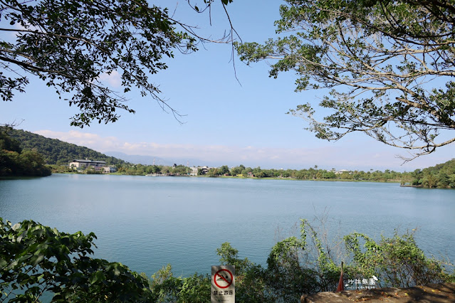 宜蘭【梅花湖風景區】腳踏車、搭船環湖、餵魚,免費親子景點 17 宜蘭【梅花湖風景區】腳踏車、搭船環湖、餵魚,免費親子景點