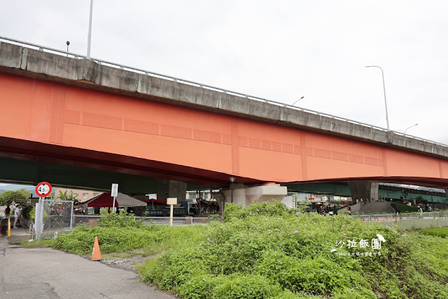 礁溪景點親子公園『二龍之心』龍舟造型溜滑梯