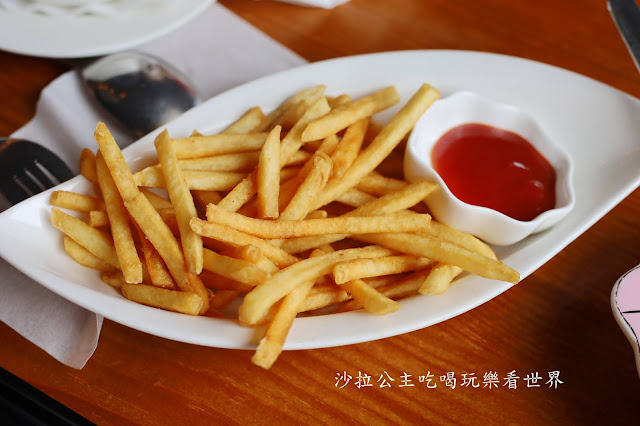 宜蘭礁溪景點『水鹿咖啡親子餐廳』迷你馬.水鹿.沙坑.小火車.賽車場.菜單 75 宜蘭礁溪景點『水鹿咖啡親子餐廳』迷你馬.水鹿.沙坑.小火車.賽車場.菜單