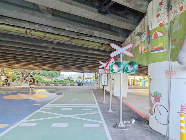 士林全新兒童自行車練習場、沙坑、攀爬網 10 士林全新兒童自行車練習場、沙坑、攀爬網