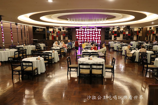 北部五星級飯店的台菜餐廳『台北福華飯店-蓬萊邨』台灣經典廟口桌宴.秋蟹 4 北部五星級飯店的台菜餐廳『台北福華飯店-蓬萊邨』台灣經典廟口桌宴.秋蟹