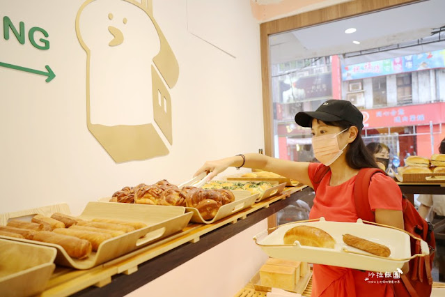 日本熊本生吐司一條只要百元『小鳥吃吐司(台北南昌店)』插旗台北中正區 36 日本熊本生吐司一條只要百元『小鳥吃吐司(台北南昌店)』插旗台北中正區