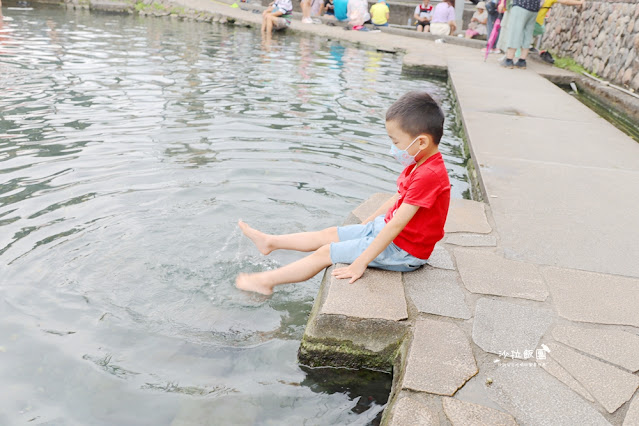 宜蘭當地人玩水景點『螃蟹冒泡』常年18度好冰涼 6 宜蘭當地人玩水景點『螃蟹冒泡』常年18度好冰涼