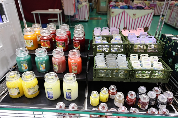 【雙北最大台灣廠拍】tokuyo按摩椅、夏普、名牌運動鞋、伊蕾服飾 95 【雙北最大台灣廠拍】tokuyo按摩椅、夏普、名牌運動鞋、伊蕾服飾