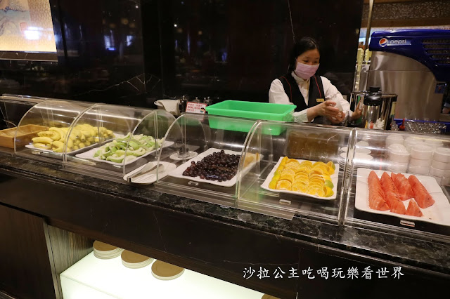 台北吃到飽『圓山大飯店(松鶴廳)』buffet.下午茶吃到飽.6歲以下免費.劍潭捷運站 42 台北吃到飽『圓山大飯店(松鶴廳)』buffet.下午茶吃到飽.6歲以下免費.劍潭捷運站