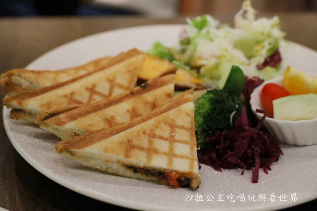 陽明山景觀咖啡『豆留森林CAMA COFFEE ROASTERS』士林咖啡廳、日式老宅、菜單、文化大學旁