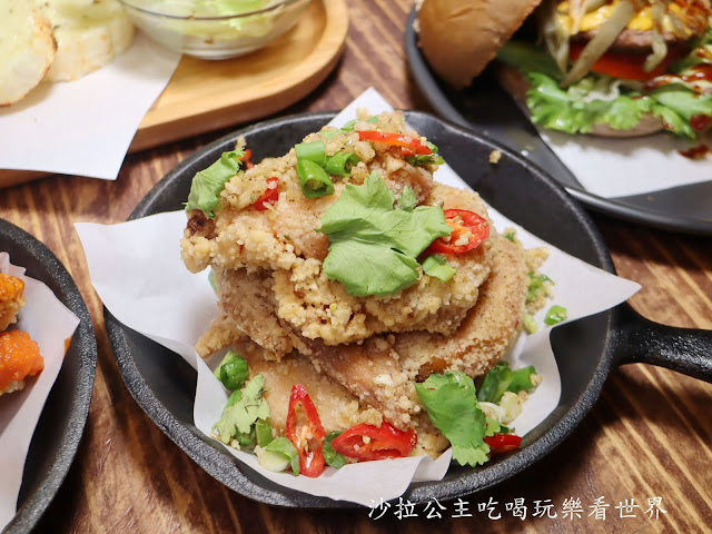 板橋美食『歐義式ALL 14 WELL』浮誇系爆炸蛤蜊麵/義式餐廳/漢堡/菜單/包場/捷運亞東醫院站 11 板橋美食『歐義式ALL 14 WELL』浮誇系爆炸蛤蜊麵/義式餐廳/漢堡/菜單/包場/捷運亞東醫院站