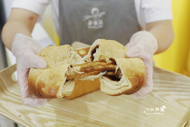 日本熊本生吐司一條只要百元『小鳥吃吐司(台北南昌店)』插旗台北中正區 22 日本熊本生吐司一條只要百元『小鳥吃吐司(台北南昌店)』插旗台北中正區