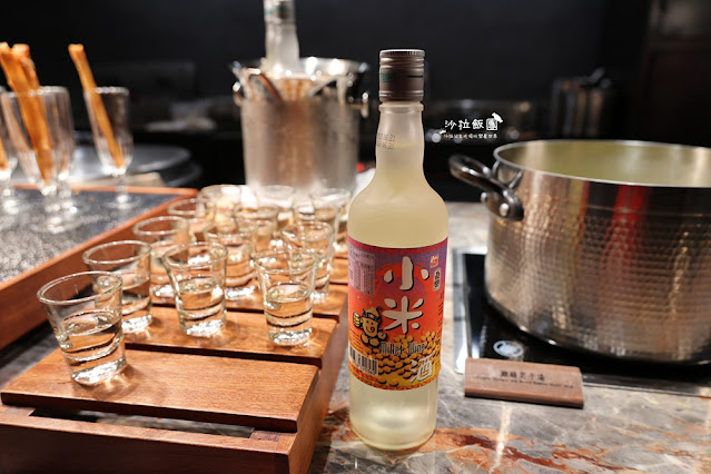 台北最難訂吃到飽島語自助餐廳,晚餐爽吃四小時,假日還送半隻龍蝦 50 台北最難訂吃到飽島語自助餐廳,晚餐爽吃四小時,假日還送半隻龍蝦