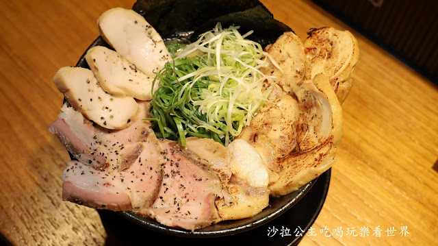 排隊像掉到水裡都要排加麵不加價『隱家拉麵』士林美食推薦、捷運士林站 28 排隊像掉到水裡都要排加麵不加價『隱家拉麵』士林美食推薦、捷運士林站