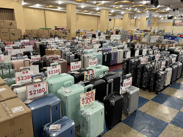 台南仁德行李箱特賣會，最低990元起，工廠直營廠拍，只有10天