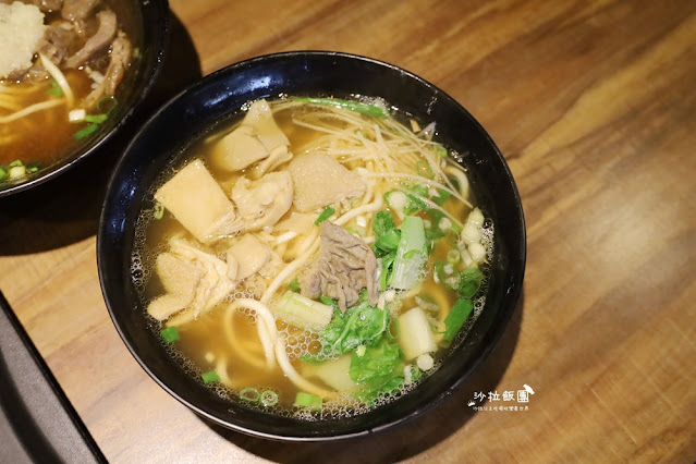 桃園牛肉麵吃到飽『呷飽牛肉麵南平店』加麵加湯免費,豆花、咖啡飲料無限供應 21 桃園牛肉麵吃到飽『呷飽牛肉麵南平店』加麵加湯免費,豆花、咖啡飲料無限供應