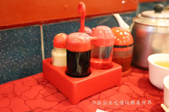 西門町美食.60年老店『一條龍餃子館』牛肉麵.菜單.捷運西門站 27 西門町美食.60年老店『一條龍餃子館』牛肉麵.菜單.捷運西門站