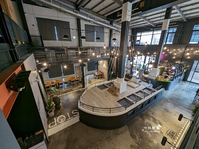 鴻龍宴台中超狂活蝦料理,大船霸氣開進餐廳 6 鴻龍宴台中超狂活蝦料理,大船霸氣開進餐廳