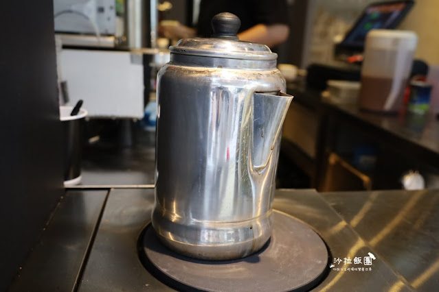 東區港式茶飲『贏到足茶鋪』港式絲襪奶茶、冰火菠蘿油、茶走 5 東區港式茶飲『贏到足茶鋪』港式絲襪奶茶、冰火菠蘿油、茶走