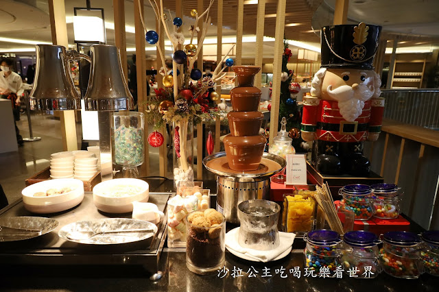 鼎泰豐進駐飯店吃到飽【香格里拉台北遠東國際大飯店-遠東Café】強勢回歸.Buffet 70 鼎泰豐進駐飯店吃到飽【香格里拉台北遠東國際大飯店-遠東Café】強勢回歸.Buffet