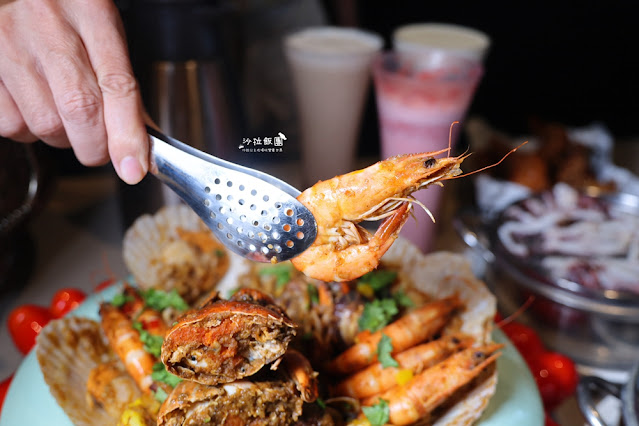 逢甲浮誇系美食必點101海鮮塔『8德司創意餐館逢甲店』宵夜也可以吃到 28 逢甲浮誇系美食必點101海鮮塔『8德司創意餐館逢甲店』宵夜也可以吃到