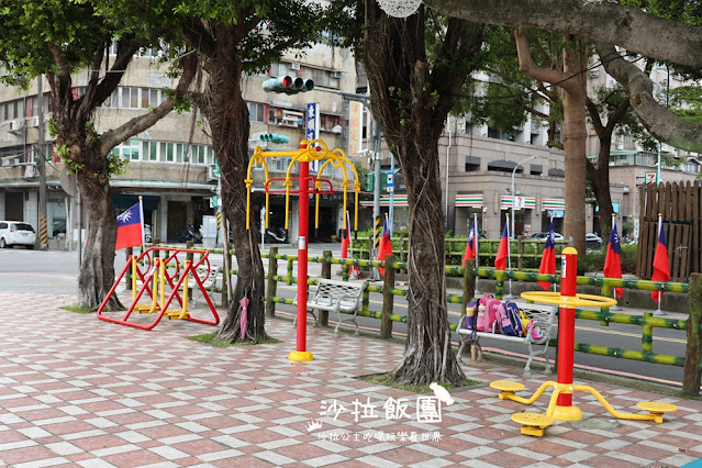 三重蘋果公園『同安36公園』旋轉滑梯、毛毛蟲盪鞦韆 19 三重蘋果公園『同安36公園』旋轉滑梯、毛毛蟲盪鞦韆