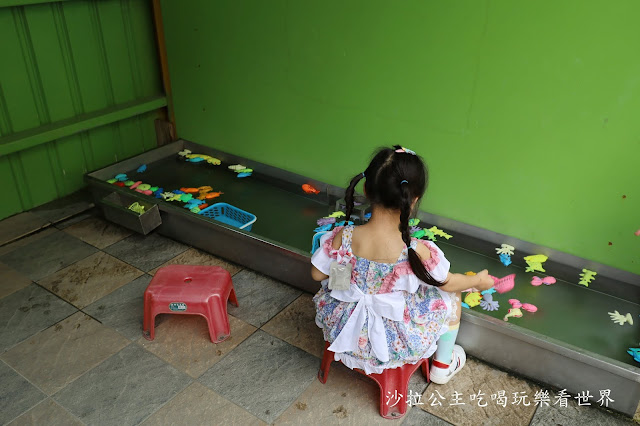 宜蘭礁溪景點『水鹿咖啡親子餐廳』迷你馬.水鹿.沙坑.小火車.賽車場.菜單 36 宜蘭礁溪景點『水鹿咖啡親子餐廳』迷你馬.水鹿.沙坑.小火車.賽車場.菜單