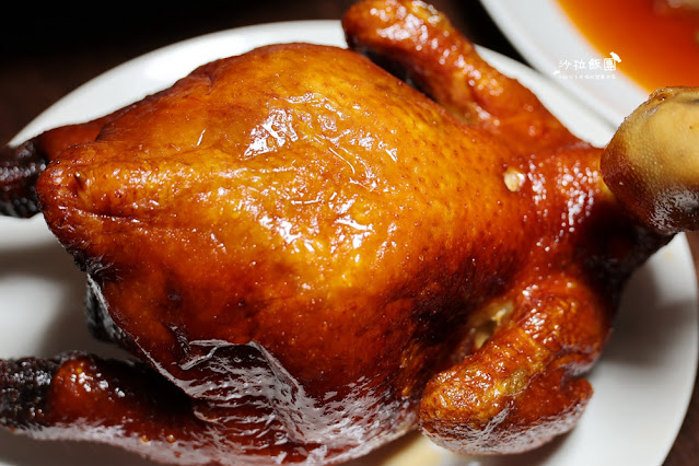 年菜推薦『田言小館』外帶年菜金牌脆皮雞、上湯鮑魚佛跳牆、霸氣海鮮羹 23 年菜推薦『田言小館』外帶年菜金牌脆皮雞、上湯鮑魚佛跳牆、霸氣海鮮羹