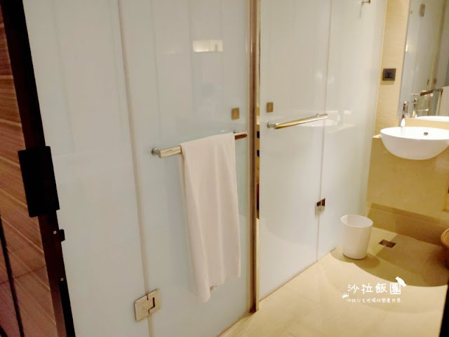 高雄飯店『和逸飯店HOTEL COZZI-高雄中山館』捷運出口旁超便利