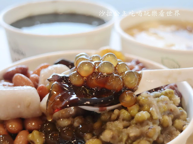 士林新開幕甜品冰店『三角埔仙草(士林店)彰化百年老店/燒仙草/豆花/仙草凍飲/刨冰 11 士林新開幕甜品冰店『三角埔仙草(士林店)彰化百年老店/燒仙草/豆花/仙草凍飲/刨冰