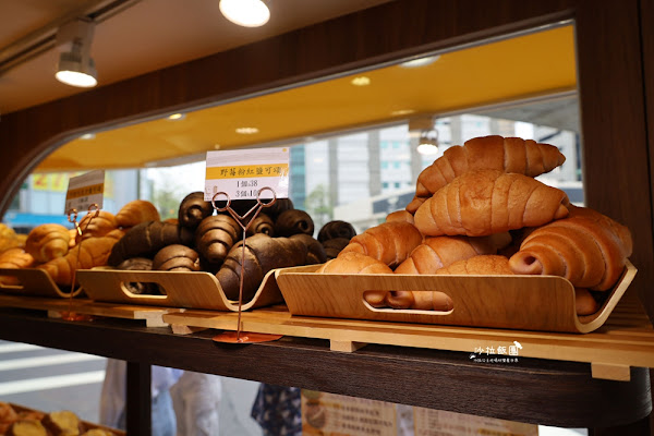 已停業台北生意超好麵包店『小鳥吃吐司內湖店』內科人吃起來 39 已停業台北生意超好麵包店『小鳥吃吐司內湖店』內科人吃起來