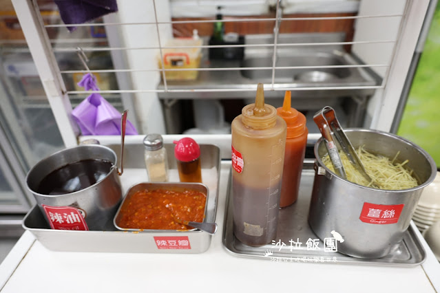 高雄苓雅美食『厚得福湯包麵食專賣店』紅茶、豆漿免費喝,平日也要排隊 50 高雄苓雅美食『厚得福湯包麵食專賣店』紅茶、豆漿免費喝,平日也要排隊