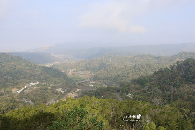 最新星空露營車『自然風情景觀渡假民宿』3000坪超大草坪小孩放電好地方 105 最新星空露營車『自然風情景觀渡假民宿』3000坪超大草坪小孩放電好地方