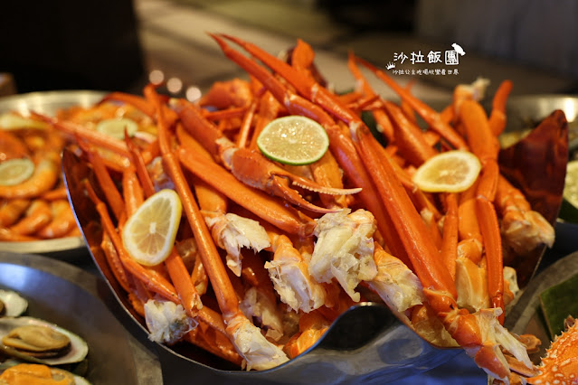 台北最美buffet推出平日四人同行一人免費,海味狂饗夏日海鮮季開跑了 19 台北最美buffet推出平日四人同行一人免費,海味狂饗夏日海鮮季開跑了