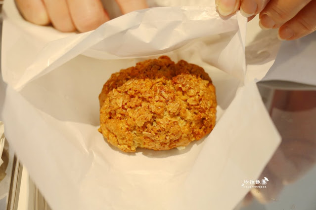 士林有插座咖啡『CAFEIN硬咖啡』捷運士林站旁